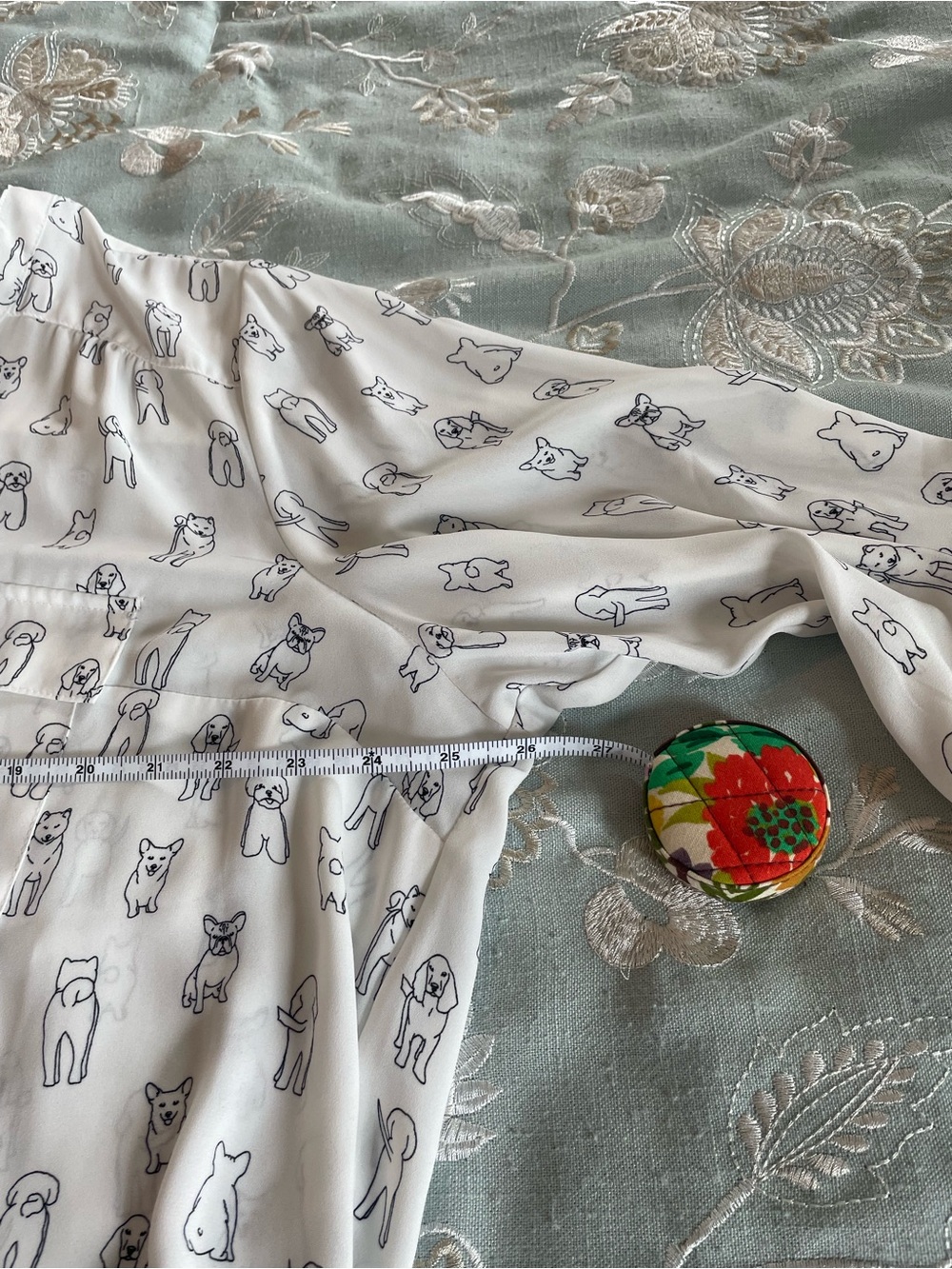 torrid Cream Tunic Top with Black Dog Outline Print - Picture 10 of 16